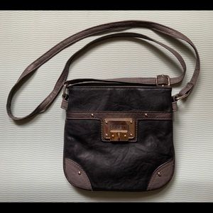 Crossbody purse